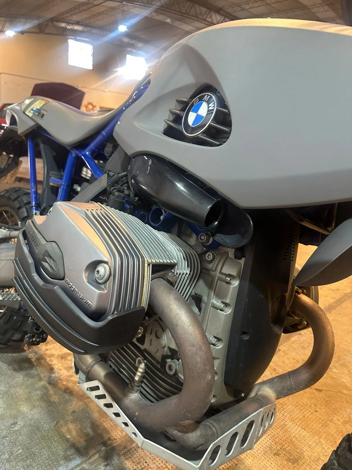 bmw HP2 thumbnail 10