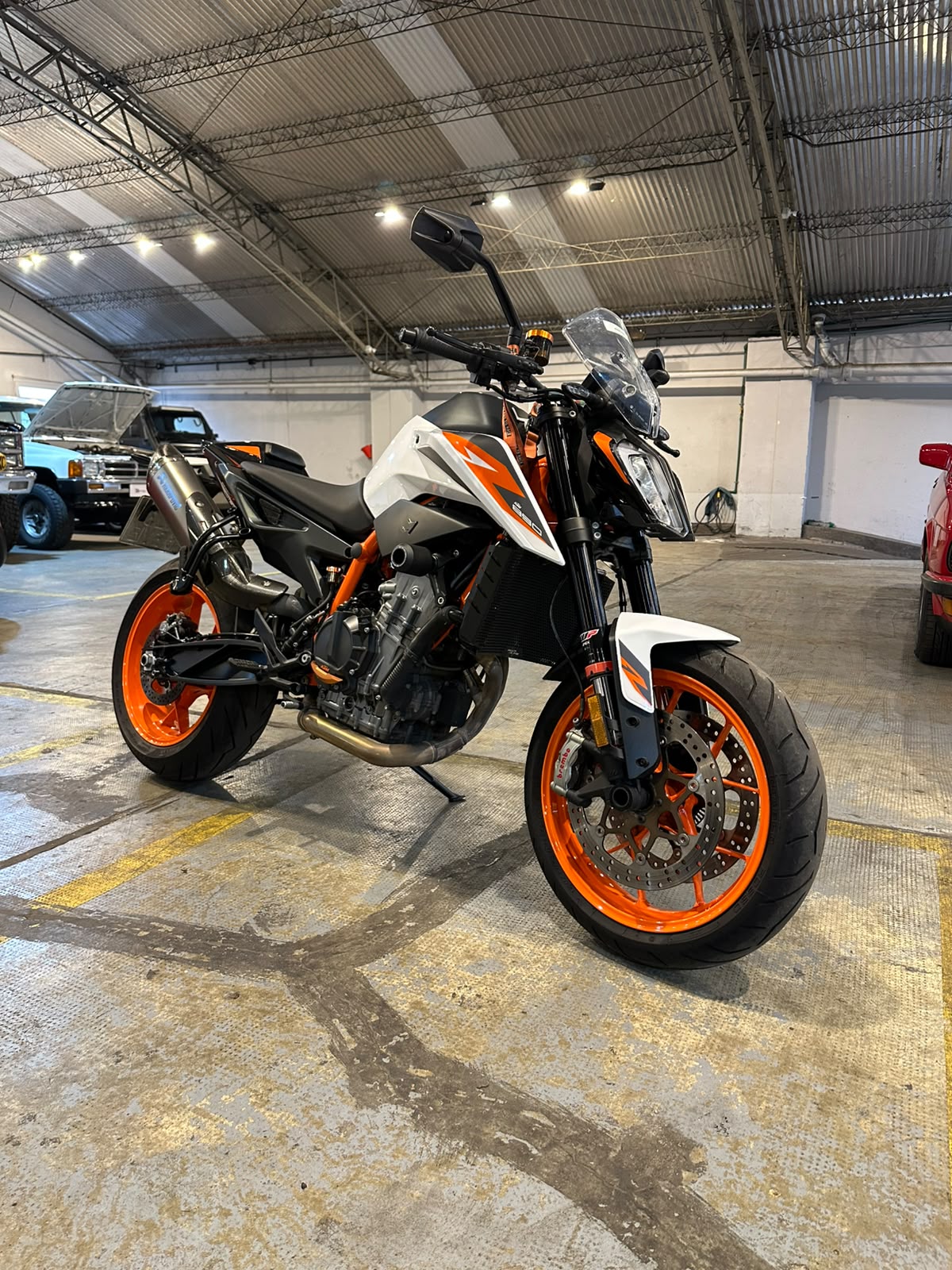 KTM DUKE 890 R thumbnail 16