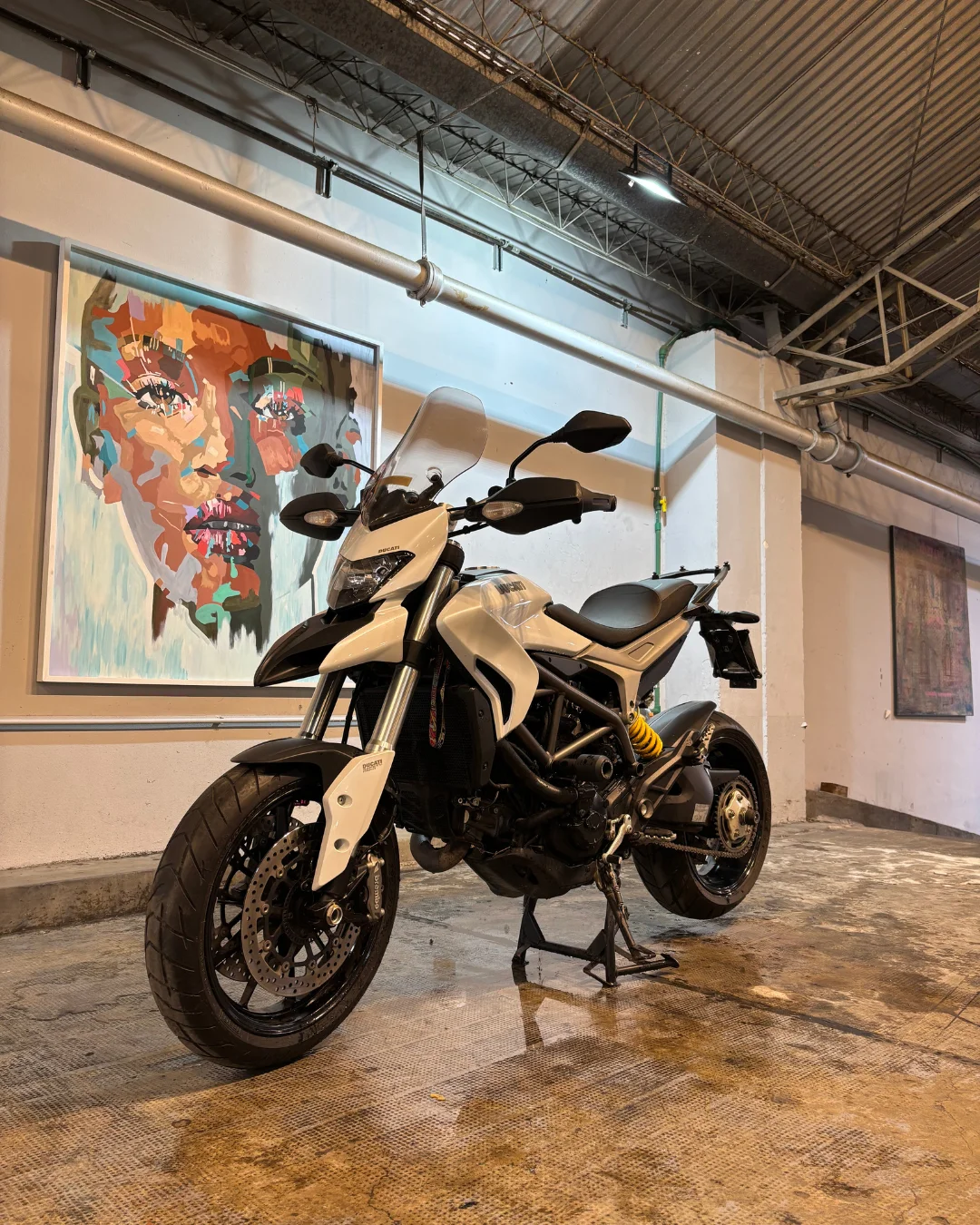 Ducati Hyperstrada 821 thumbnail 2