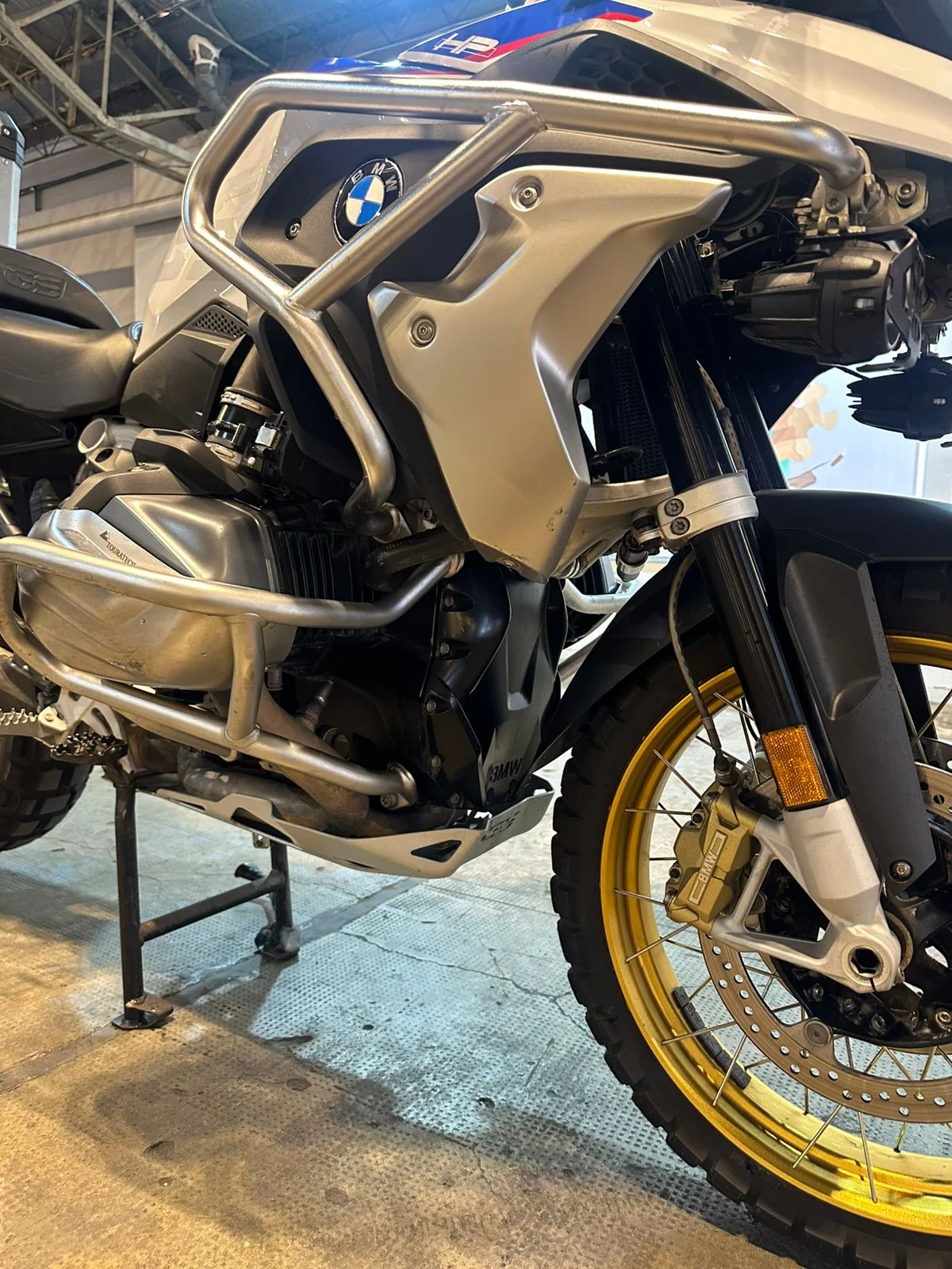 BMW r 1250 GS HP thumbnail 2