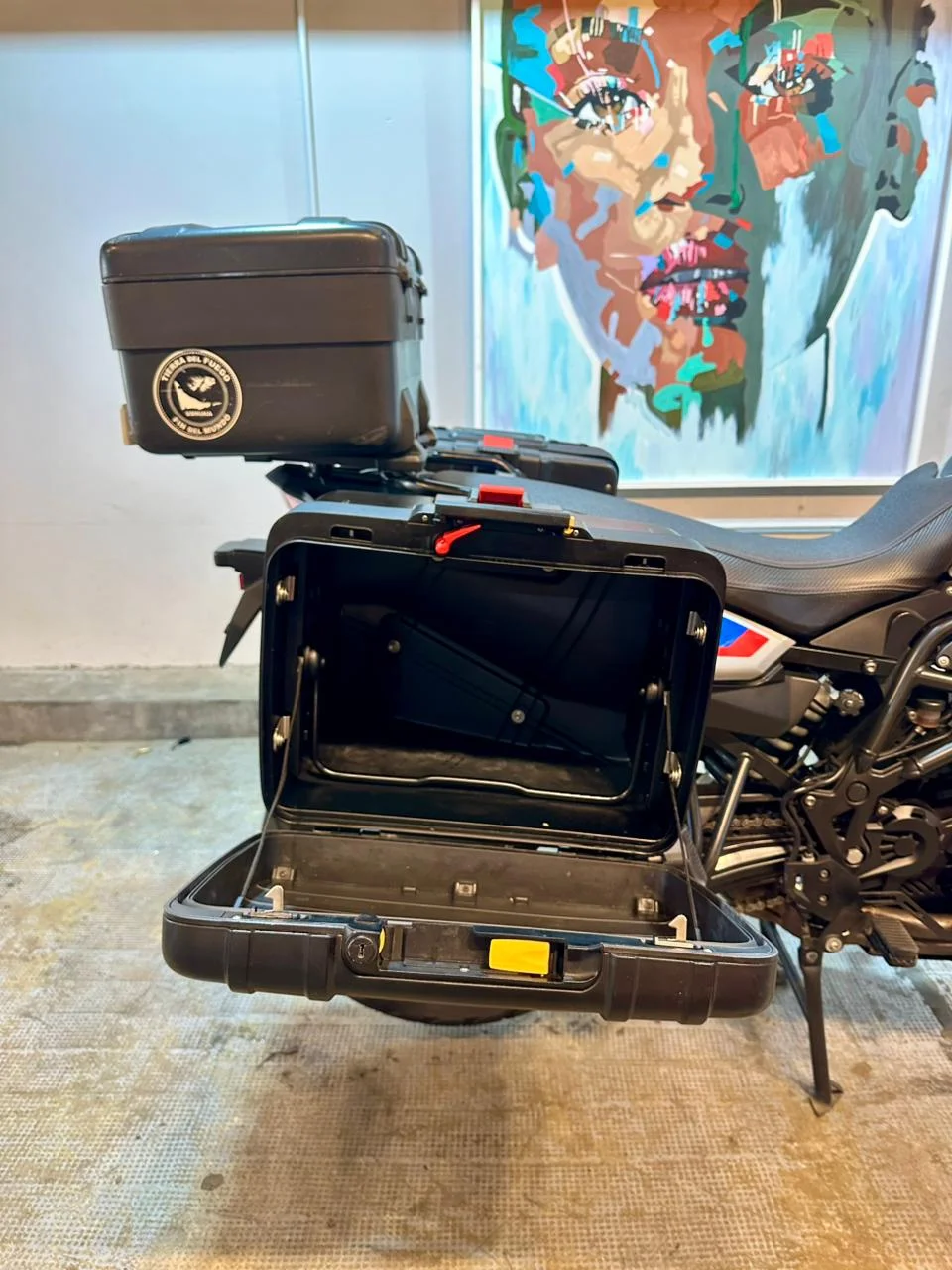 BMW f700 GS thumbnail 7
