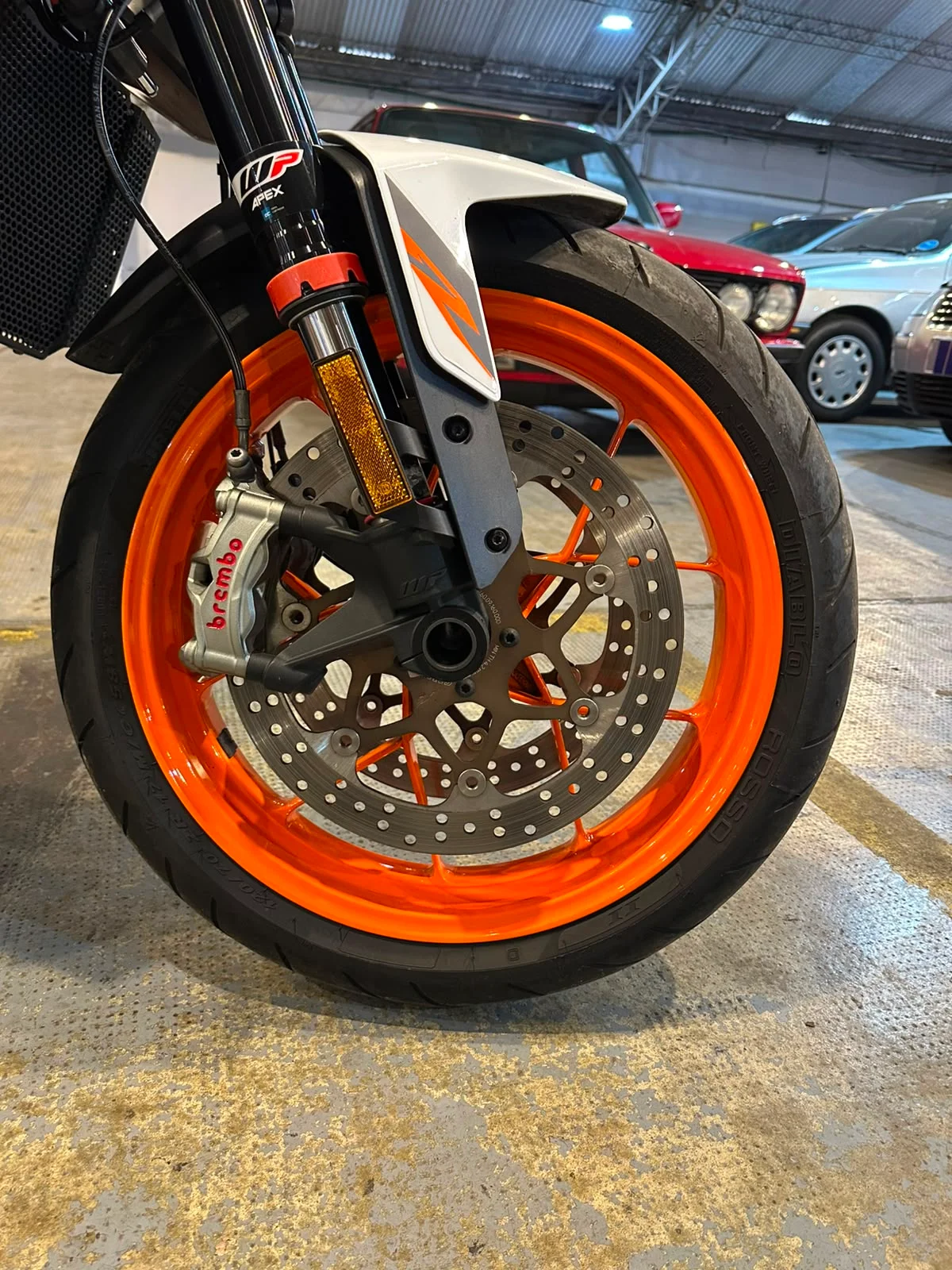 KTM DUKE 890 R thumbnail 8